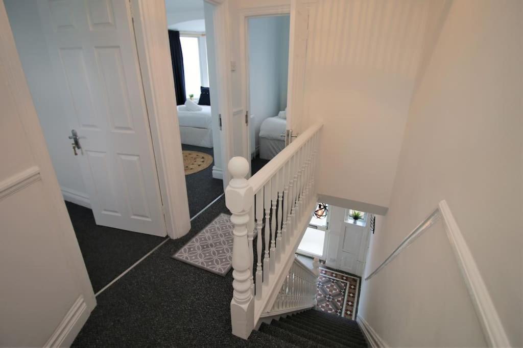 Large Modern House By Property Promise Cardiff Dış mekan fotoğraf