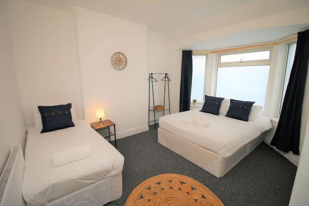 Large Modern House By Property Promise Cardiff Dış mekan fotoğraf