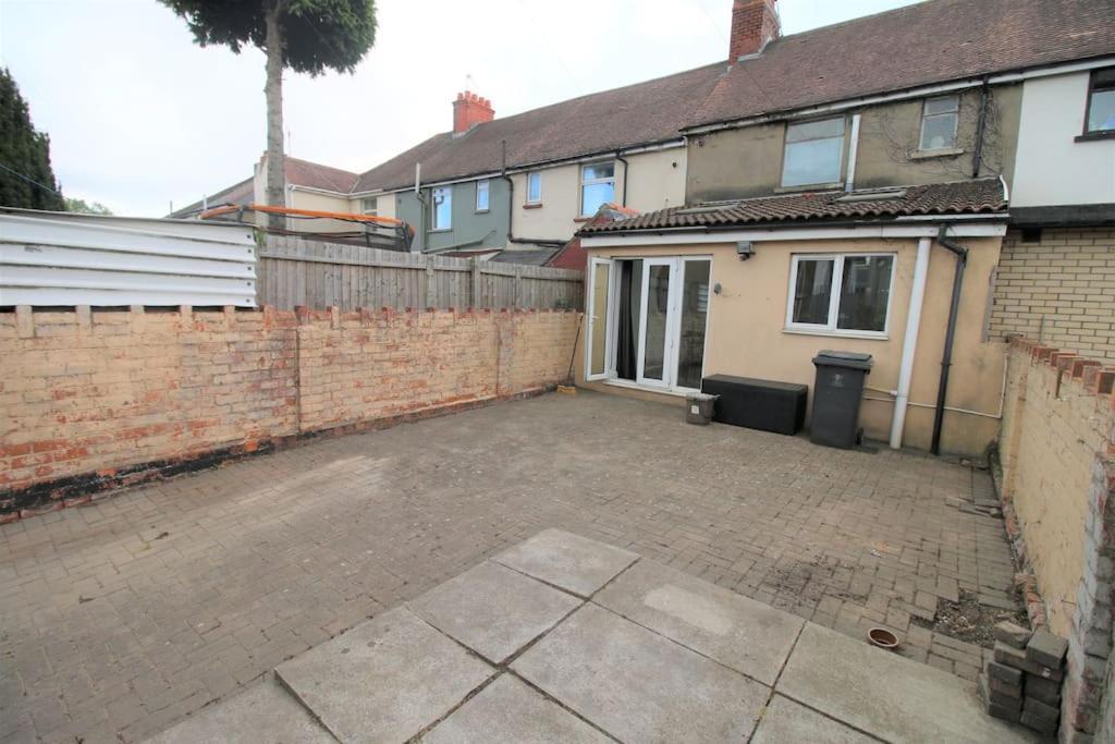 Large Modern House By Property Promise Cardiff Dış mekan fotoğraf