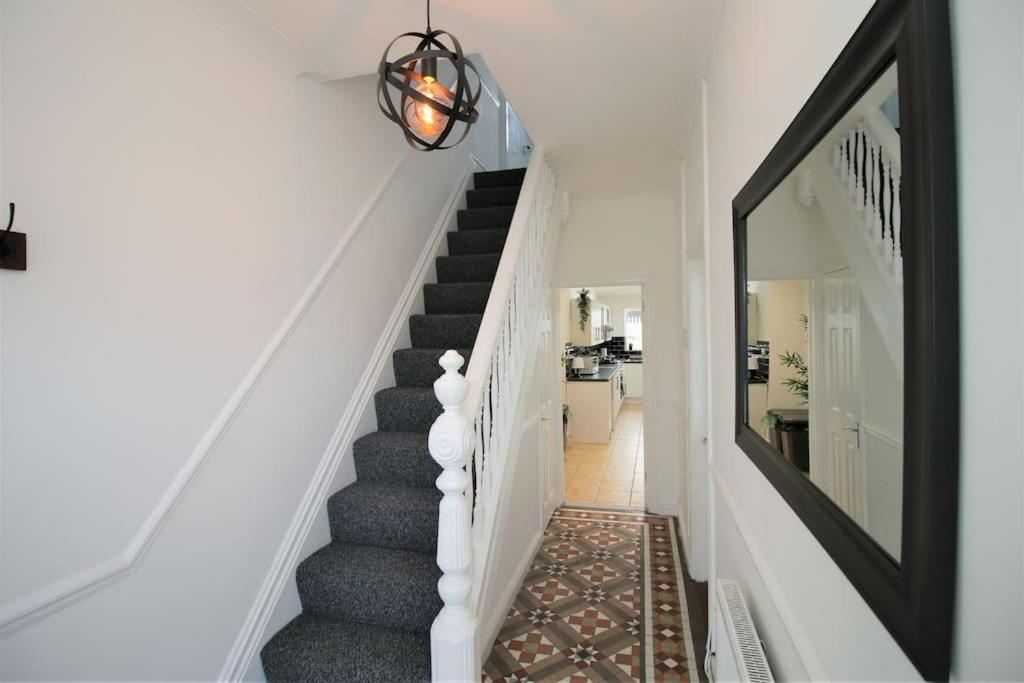 Large Modern House By Property Promise Cardiff Dış mekan fotoğraf