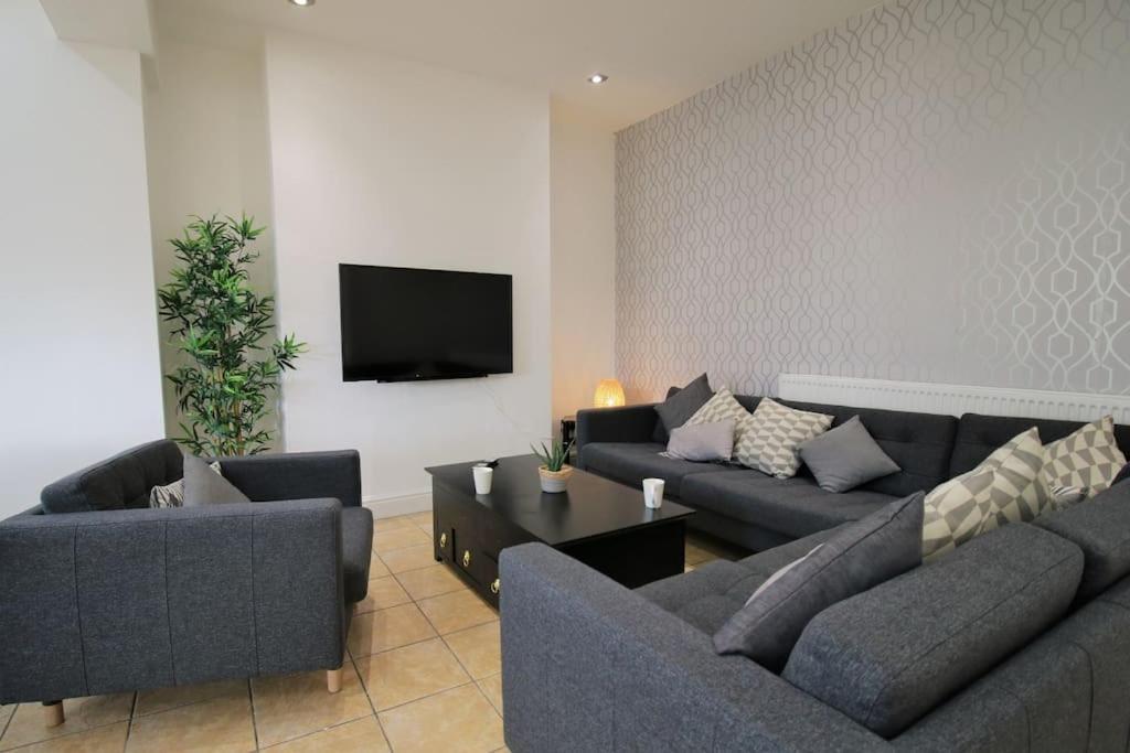 Large Modern House By Property Promise Cardiff Dış mekan fotoğraf